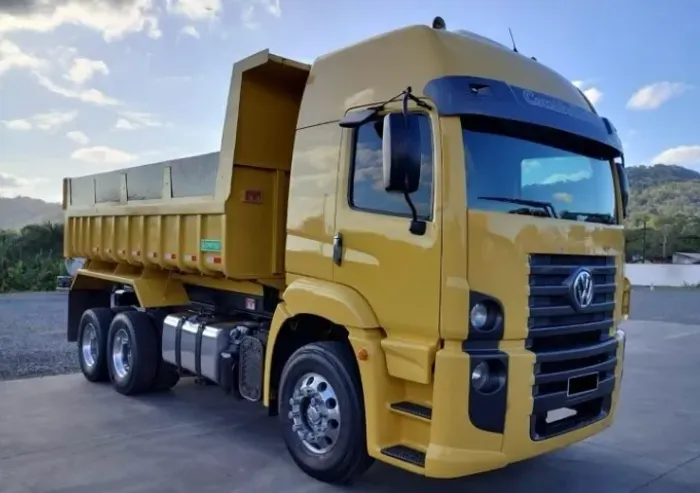 Vw 24-250 2011 constellation 6x2 caçamba basculante