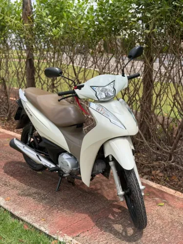 Biz 125 EX única dona