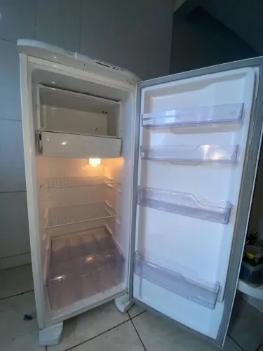 Geladeira Eletrolux