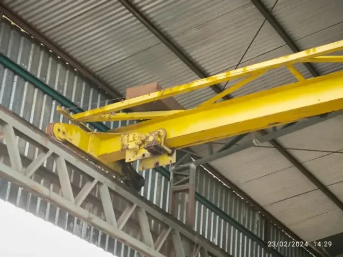 Talhas E Pontes Rolantes Para Descarregamento 2 Toneladas