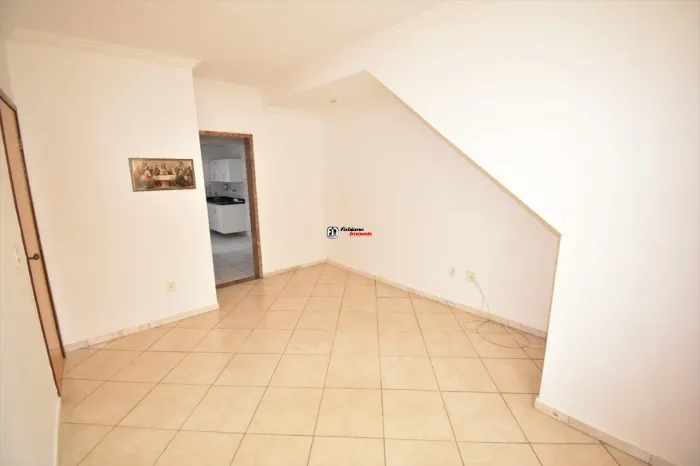 Apartamento com área privativa para aluguel
