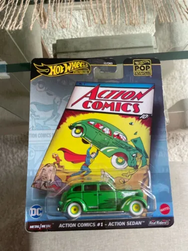 Hot Wheels Premium Action Comics #1 - Action Sedan - Pop Culture