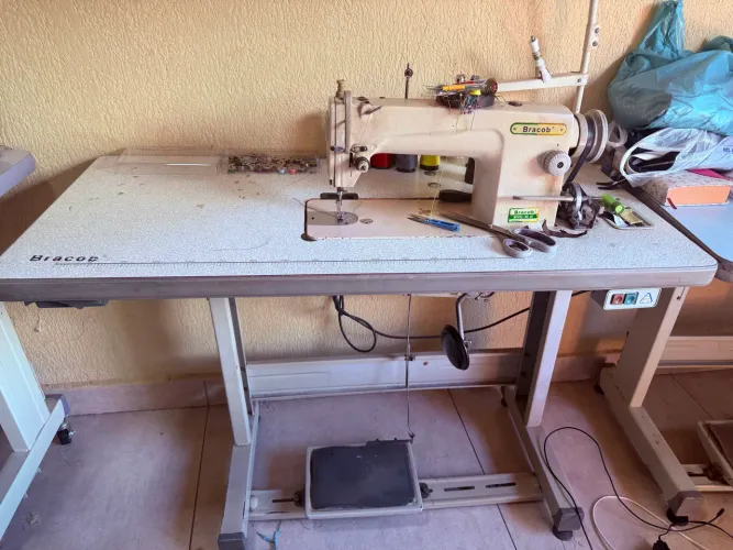 Máquina reta industrial Bracob