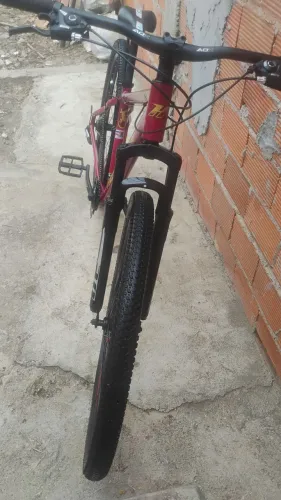 Bike aro 29 zera, nova 4 meses de uso