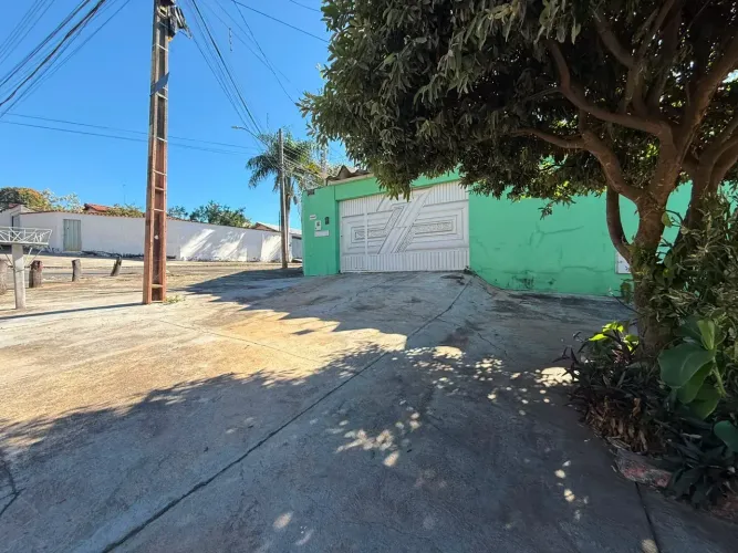 Casa Com 2 Quartos, Suíte e Garagem para 4 Veículos | A Poucos Metros Sup Vieira
