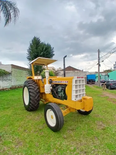 Trator CBT 2105