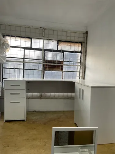 Escrivaninha Mesa Escritório em L Office Nt 2005 2 Gavetas 3 Portas 157cm Branco New