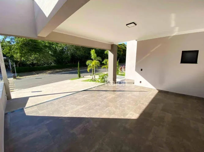 Casa à venda no Condomínio Lagos D'Icaraí - Salto/SP