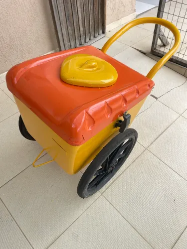 Vendo carrinho de picolé 