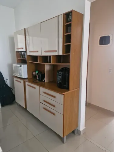 Vendo Armario Semi Novo