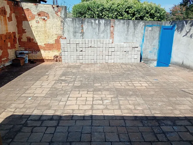 1/3 de lote , terreno