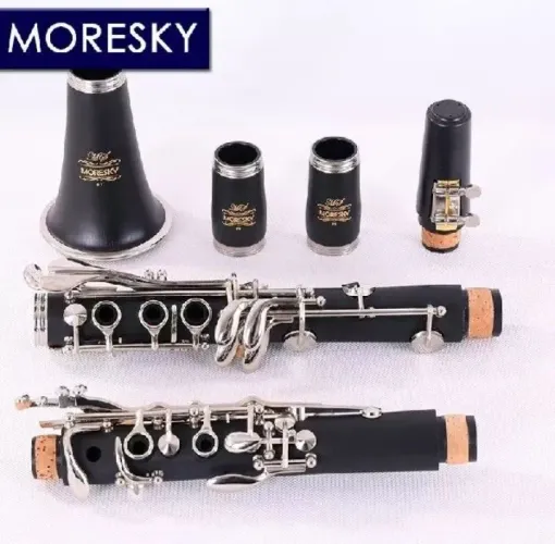 Clarinete moresky 17 chaves,em si bemol + boquilha Rico Royal de brinde