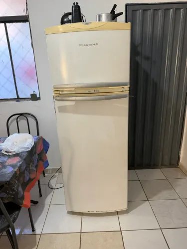 Geladeira Brastemp c/defeito