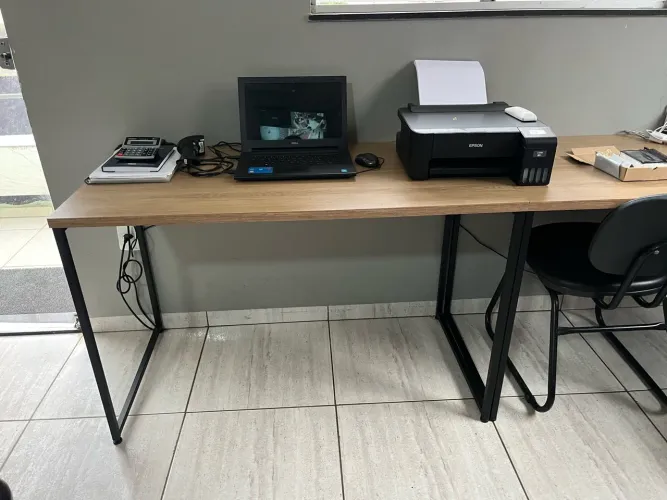 Mesa de Estudos/ Escritório
