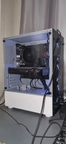 PC Gamer Ryzen 5 5500 + RX 570 | 16GB RAM | SSD 480GB