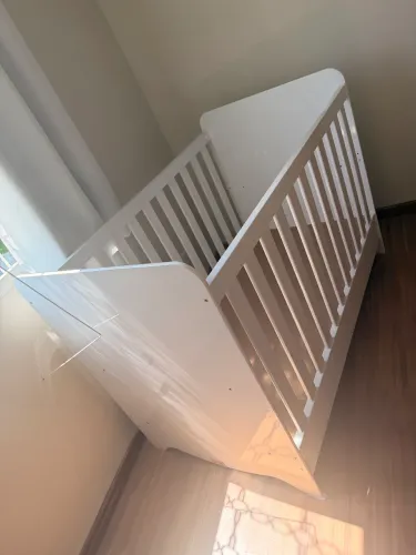 Berço seminovo branco