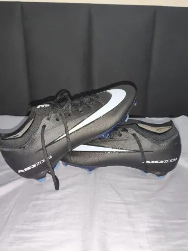Chuteira Nike Mercurial PRO Preta e Azul - Nova