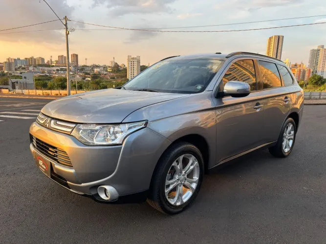 Mitsubishi Outlander 2.0 16V 160cv Aut. 2015