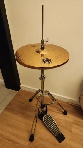 Máquina de Hi-Hat D-One DHH1 - Estante de Chimbal