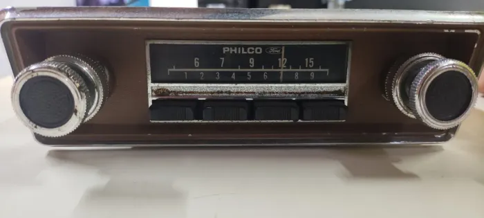 Rádio original Ford funcionando