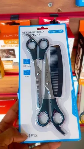 Kit cabeleireiro ou barbeiro tesouras.