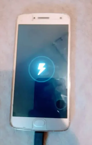 Vendo motor g5 plus tv digital estar na tela loop infinito para concerto 