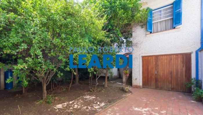 CASA ASSOBRADADA - VILA OLÍMPIA - SP