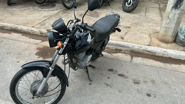 Titan ks 150 ano 2008