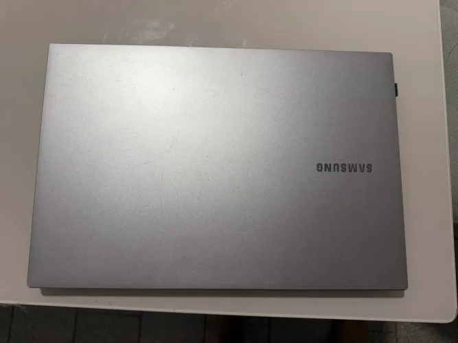 vendo notebook zero