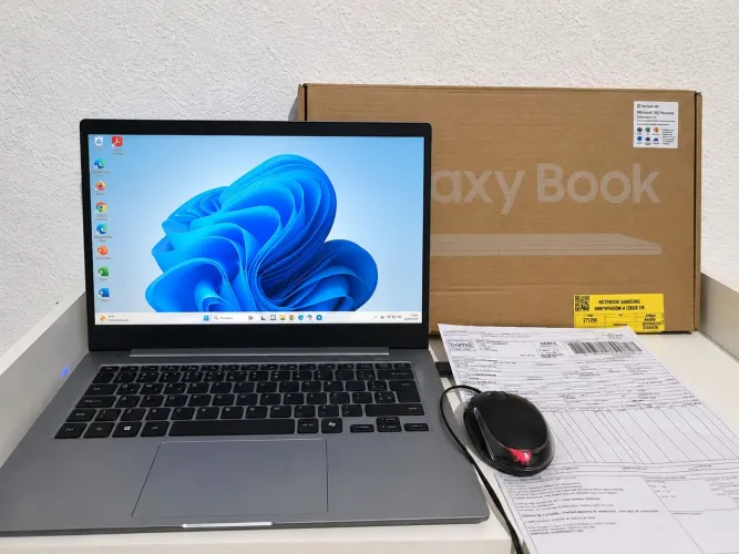 Galaxy Book/caixa nota e mouse