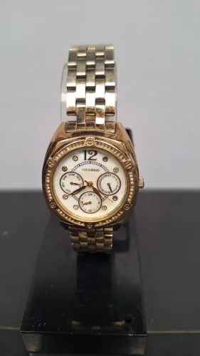 Relógio de pulso technos Dourado calendário  