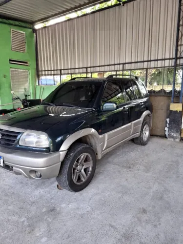 Suzuki Grand Vitara 2.5 V6 5P Mec. 2001