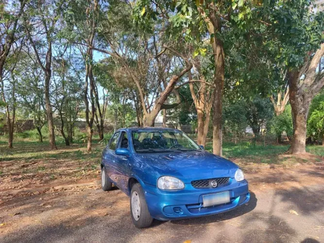 Chevrolet Corsa Sedan Super Milenium 1.0 MPFI 16V 2002