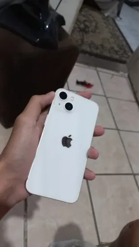 iPhone 13 semi novo todo original, apenas bateria trocada