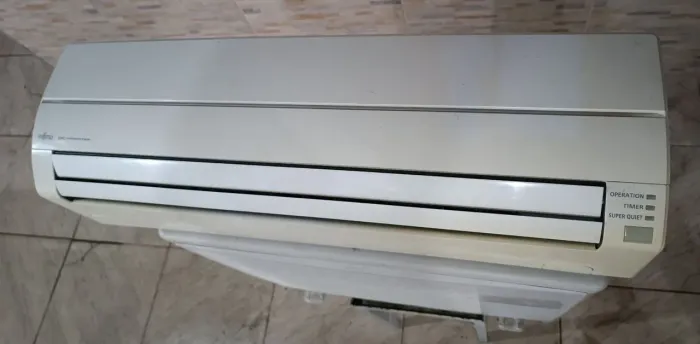 Evaporadora FUJITSU 12.000 BTUs Inverter 220V - LEIA A DESCRIÇÃO