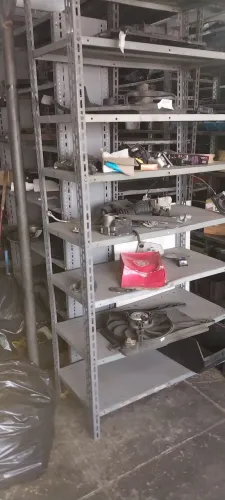 Estante em Aço Prateleiras