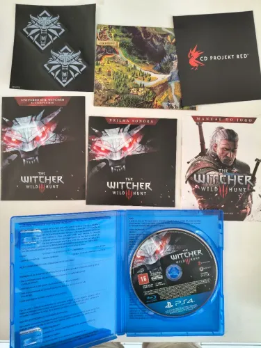 PS4 The Witcher 3 + CD áudio e mapa
