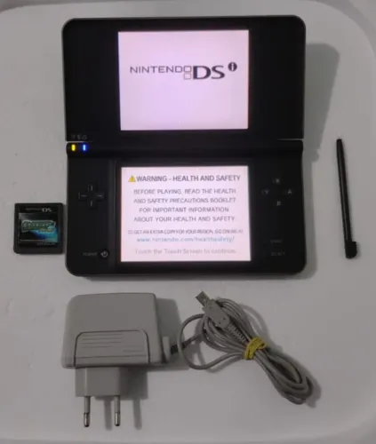 Nintendo DSi XL Light Brown