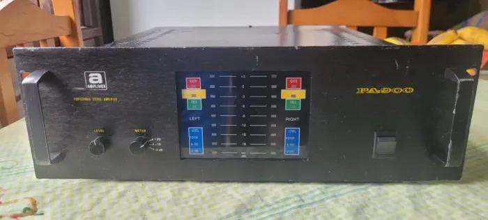 Potência Amplivox PA900