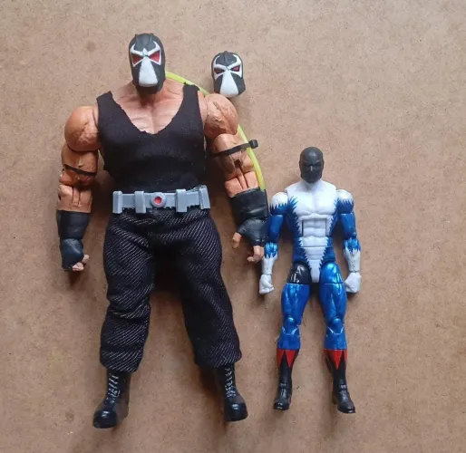 Boneco Bane DC Marvel legends