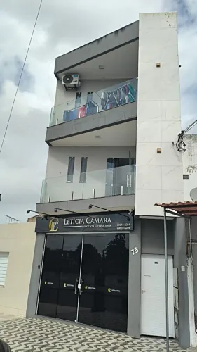 Aluga-se apartamento mobiliado a partir de setembro