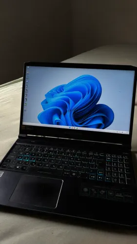 NOTEBOOK GAMER vendo ou troco