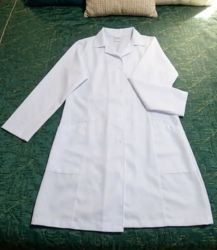 Jaleco branco feminino