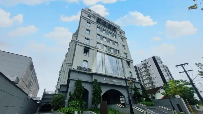 Salas comerciais à venda no Edifício Auri Plaza, com 89m² de área privativa, em Joinville-