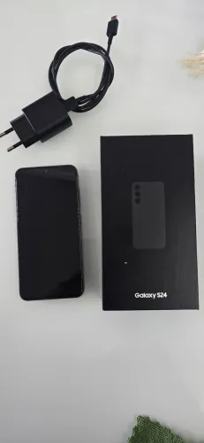Samsung Galaxy S24 128GB Preto - Excelente estado
