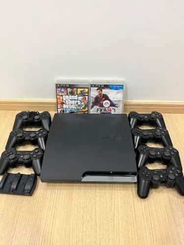Ps3 com jogos e controles