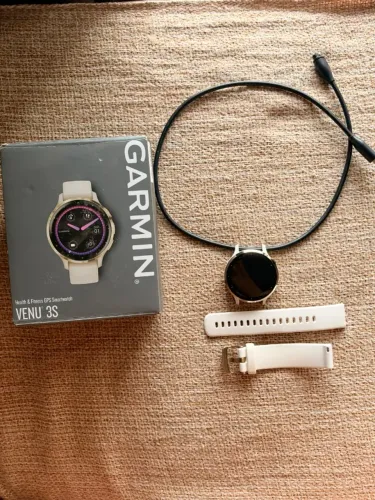 GARMIM VENU 3s USADO