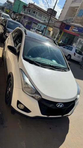Hyundai HB20X Style 1.6 Flex 16V Aut. 2015