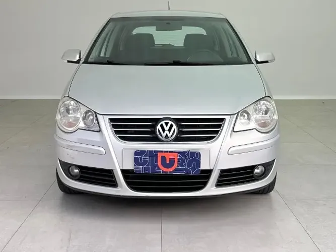 Volkswagen Polo 1.6 E-flex 8V 5P 2011