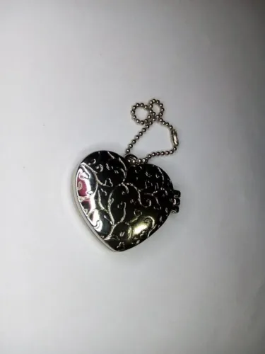 Pingente com fotos internas